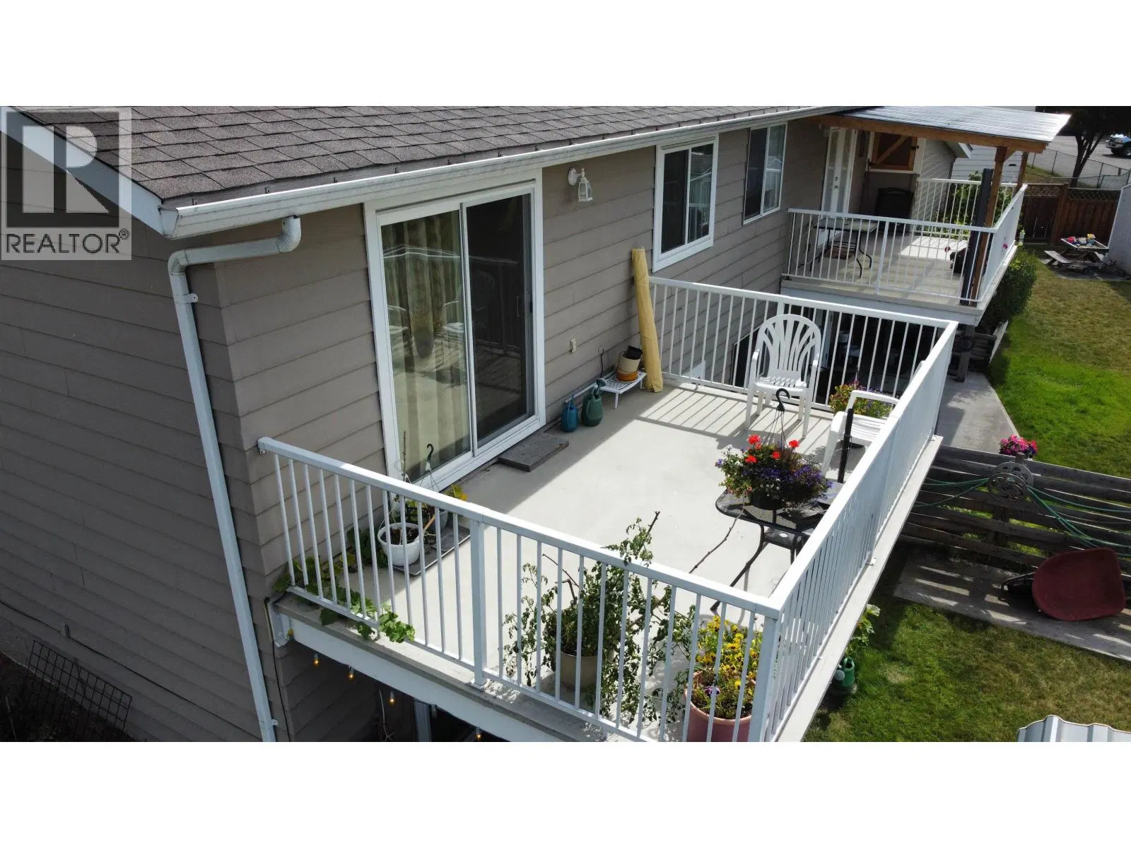 Photo 2 of 39 at 238 ELM Avenue