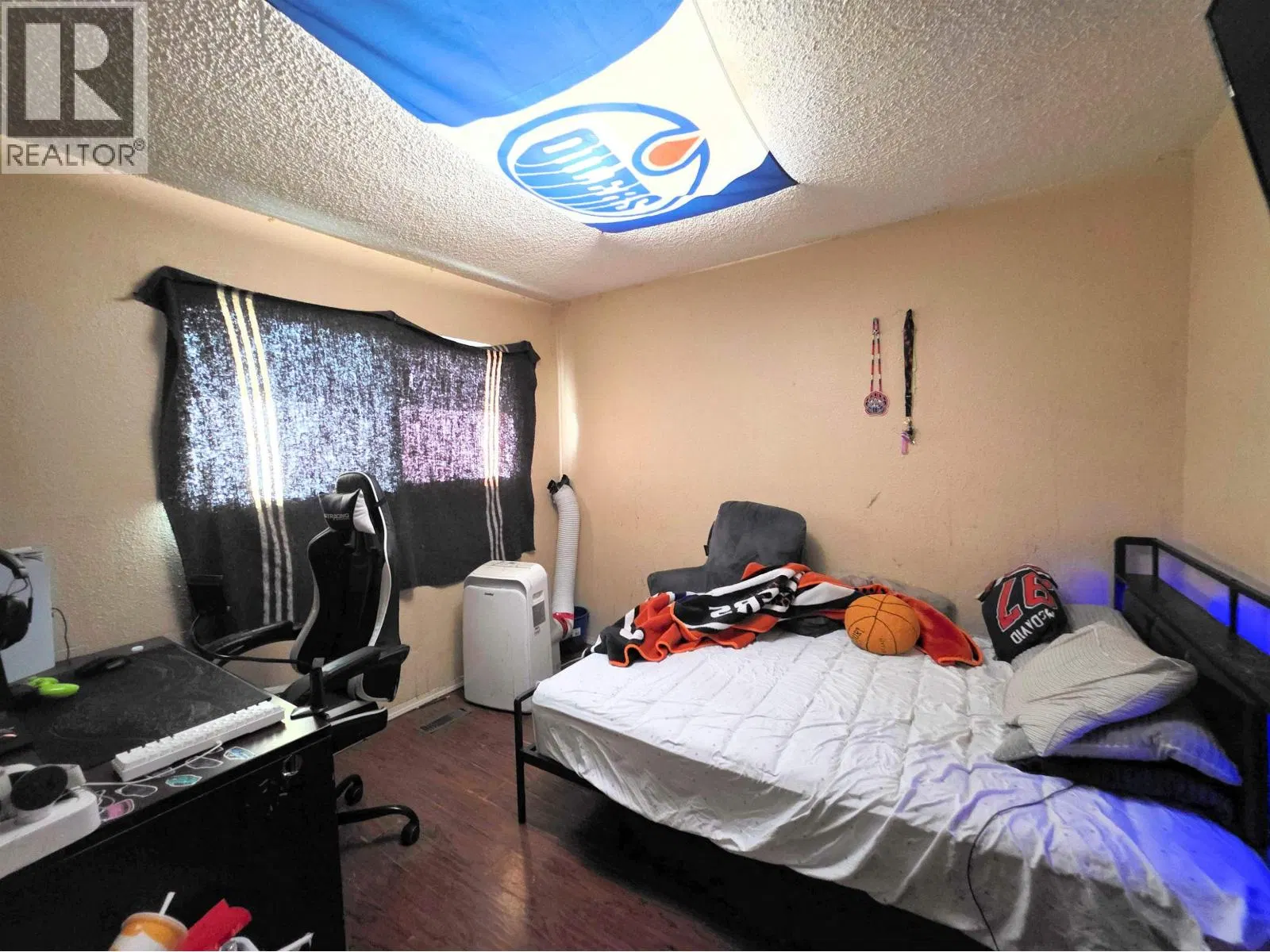Photo 5 of 14 at 1459 MILBURN Avenue