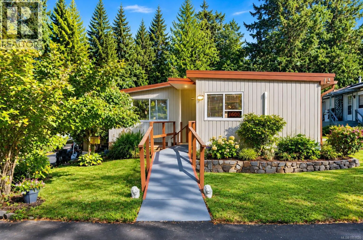 Photo 2 of 34 at #13 – 5838 Blythwood Road