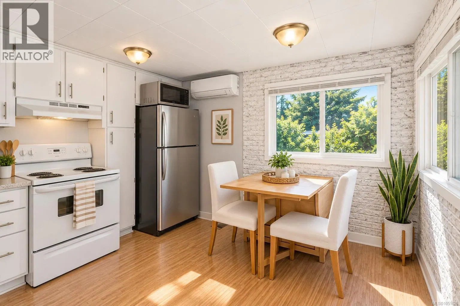 Photo 5 of 34 at #13 – 5838 Blythwood Road
