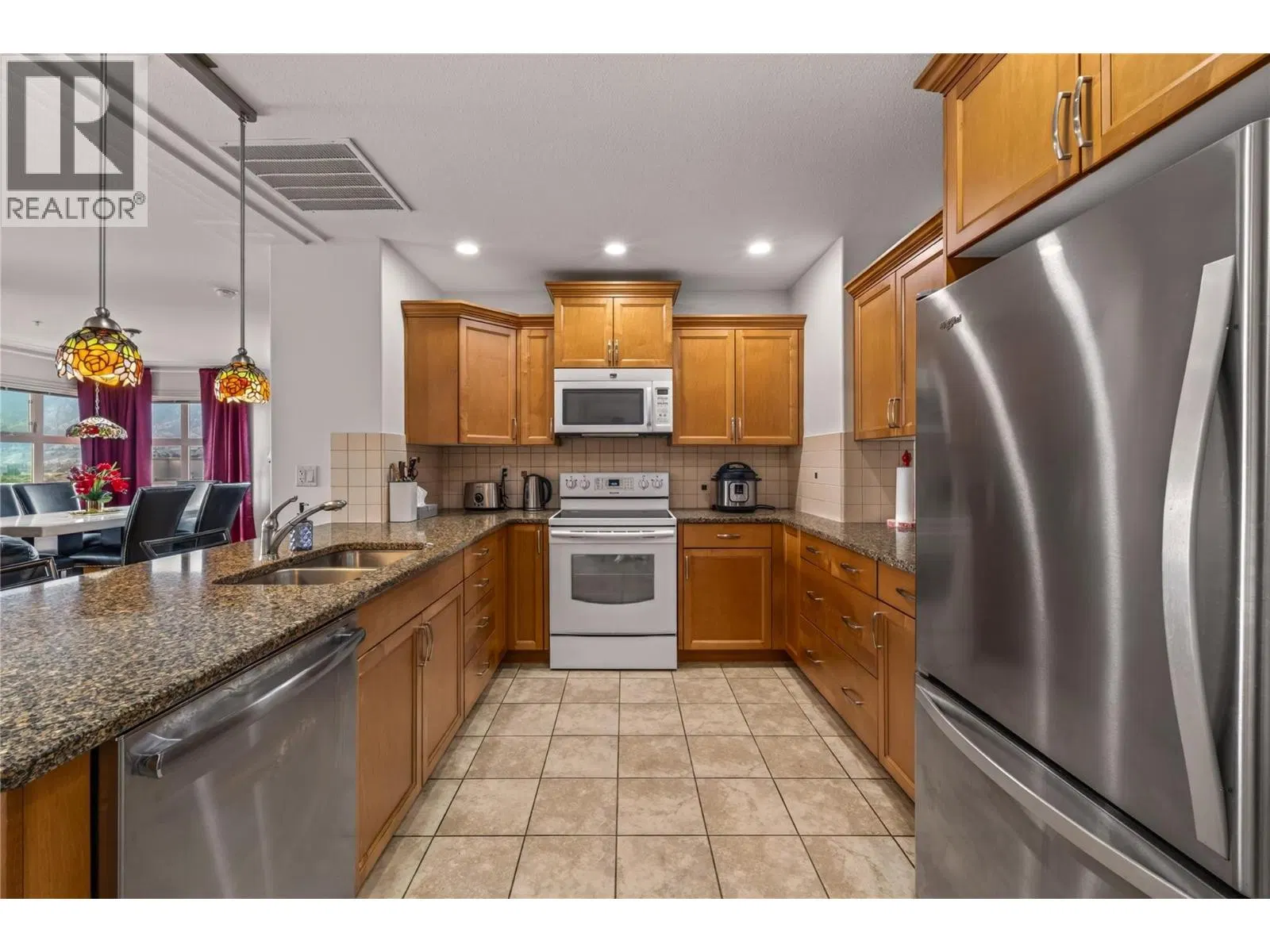 Photo 4 of 41 at #1003 – 2125 Atkinson Street