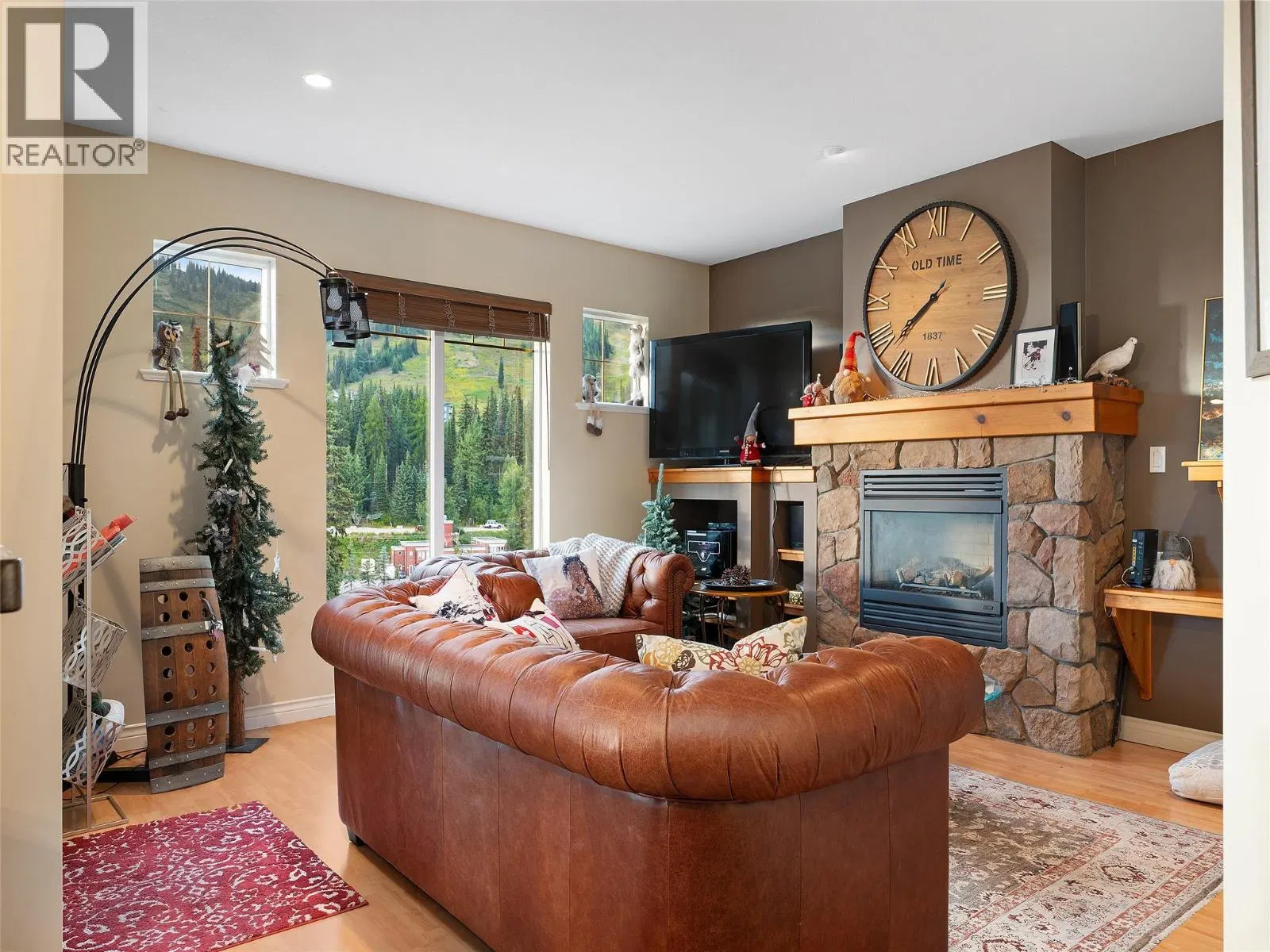 Photo 4 of 24 at #2 – 415 Silver Queen Road