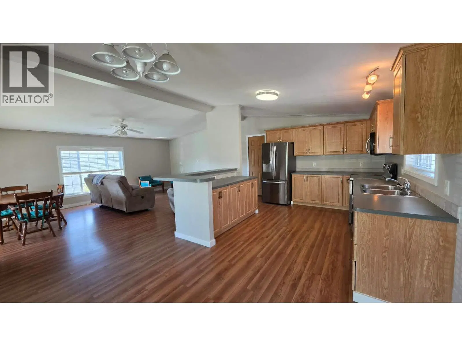 Photo 3 of 29 at #114 – 6688 Tronson Road