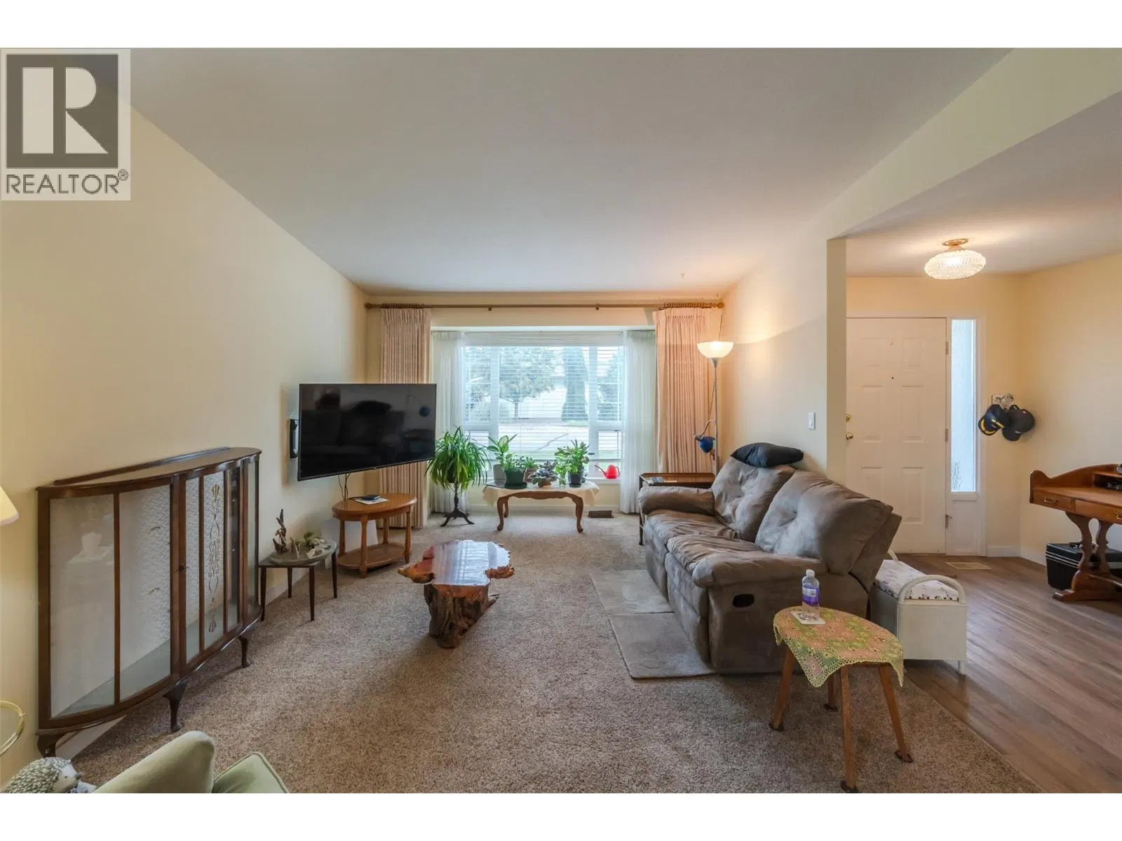 Photo 3 of 50 at #109 – 3400 Wilson Street