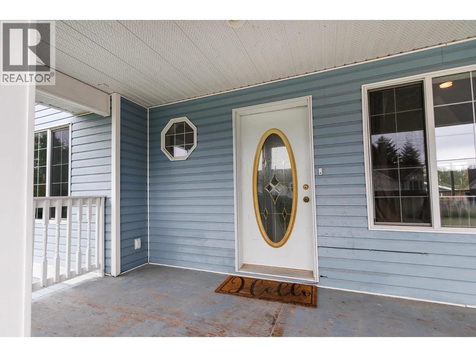 Photo 2 of 39 at 4902 HAUGLAND Avenue