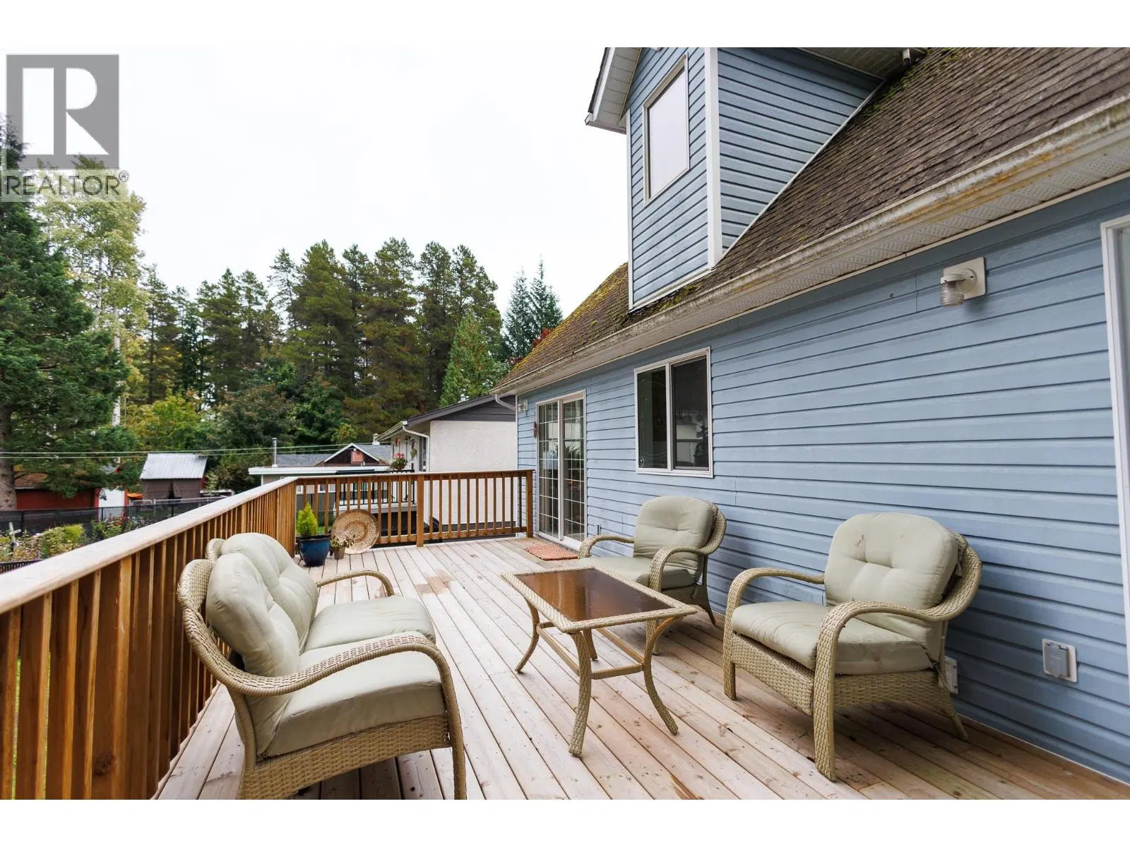 Photo 5 of 39 at 4902 HAUGLAND Avenue