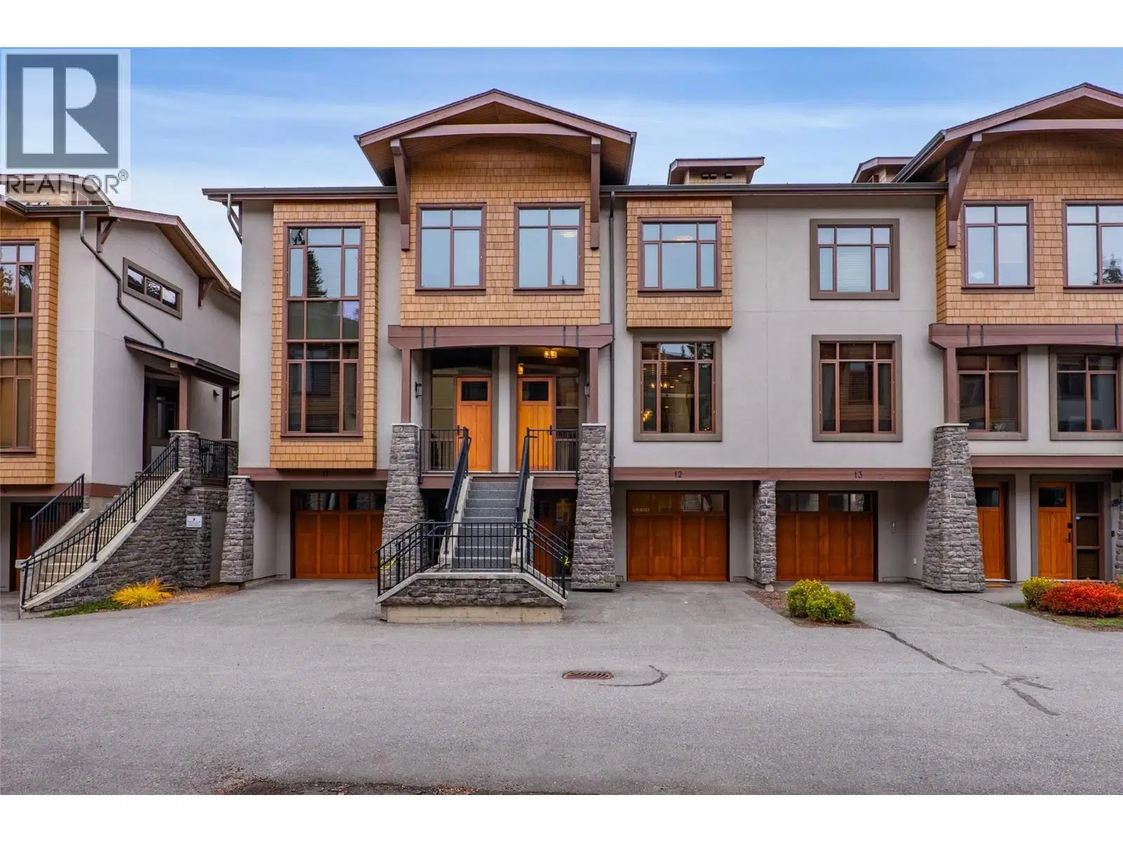 #12 – 3280 Village Way