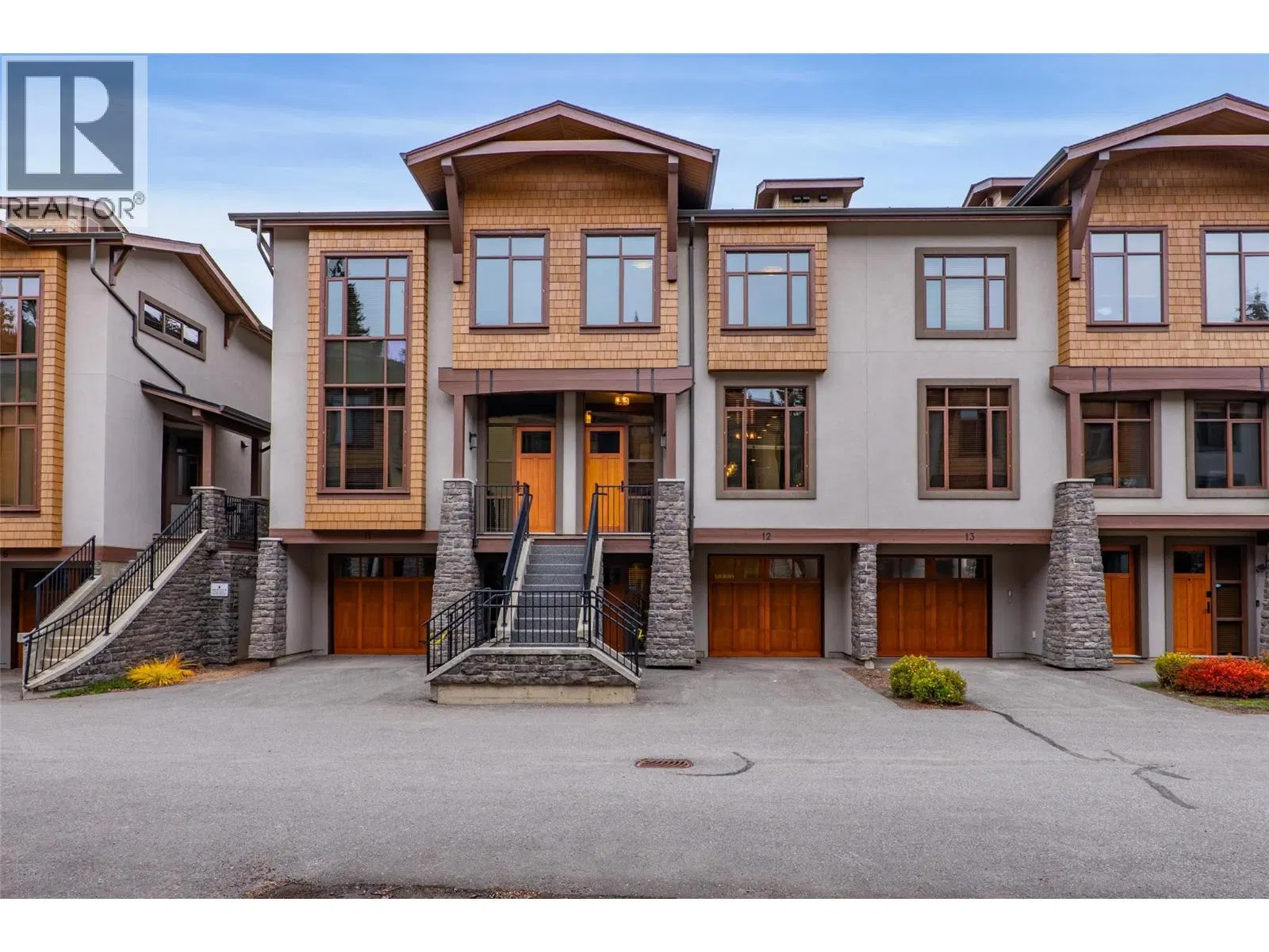 #12 – 3280 Village Way