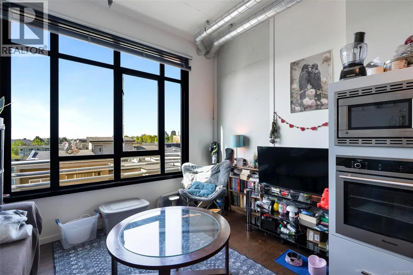 Photo 4 of 23 at #610 – 1029 View Street