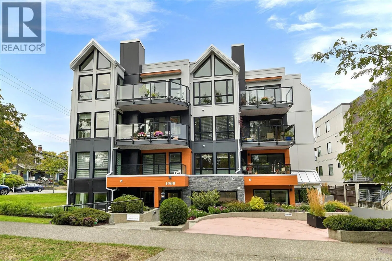 Photo 1 of 36 at #401 – 1000 Park Boulevard