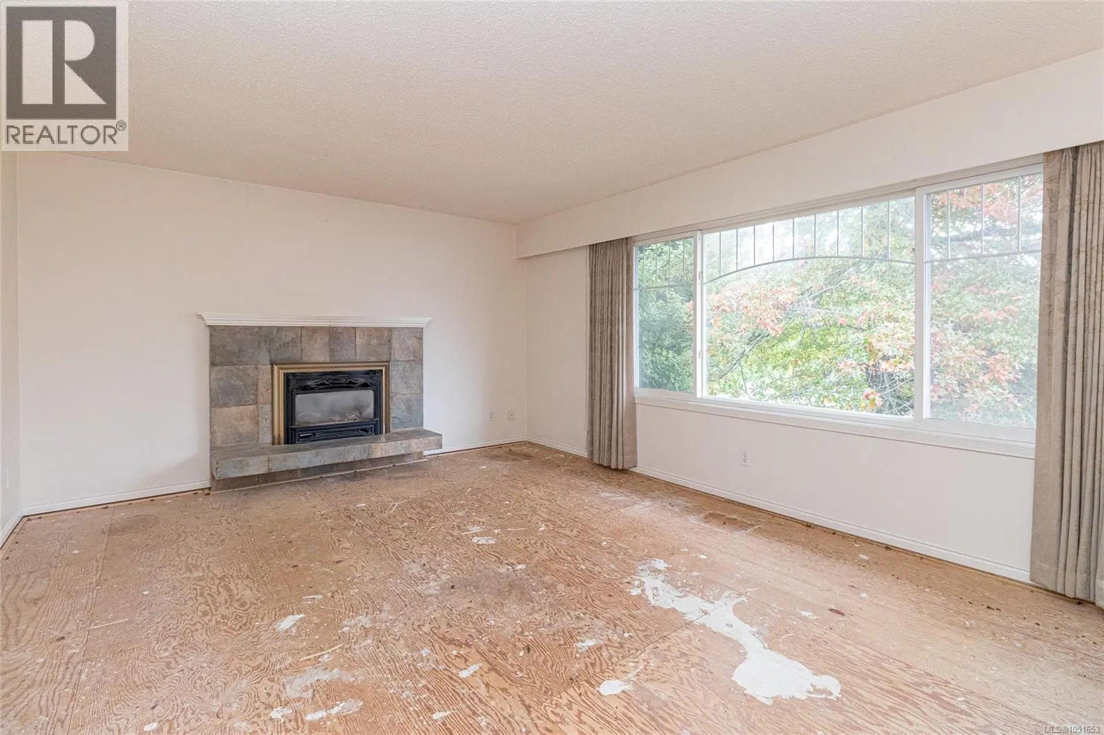 Photo 5 of 67 at 7956 Arthur Drive