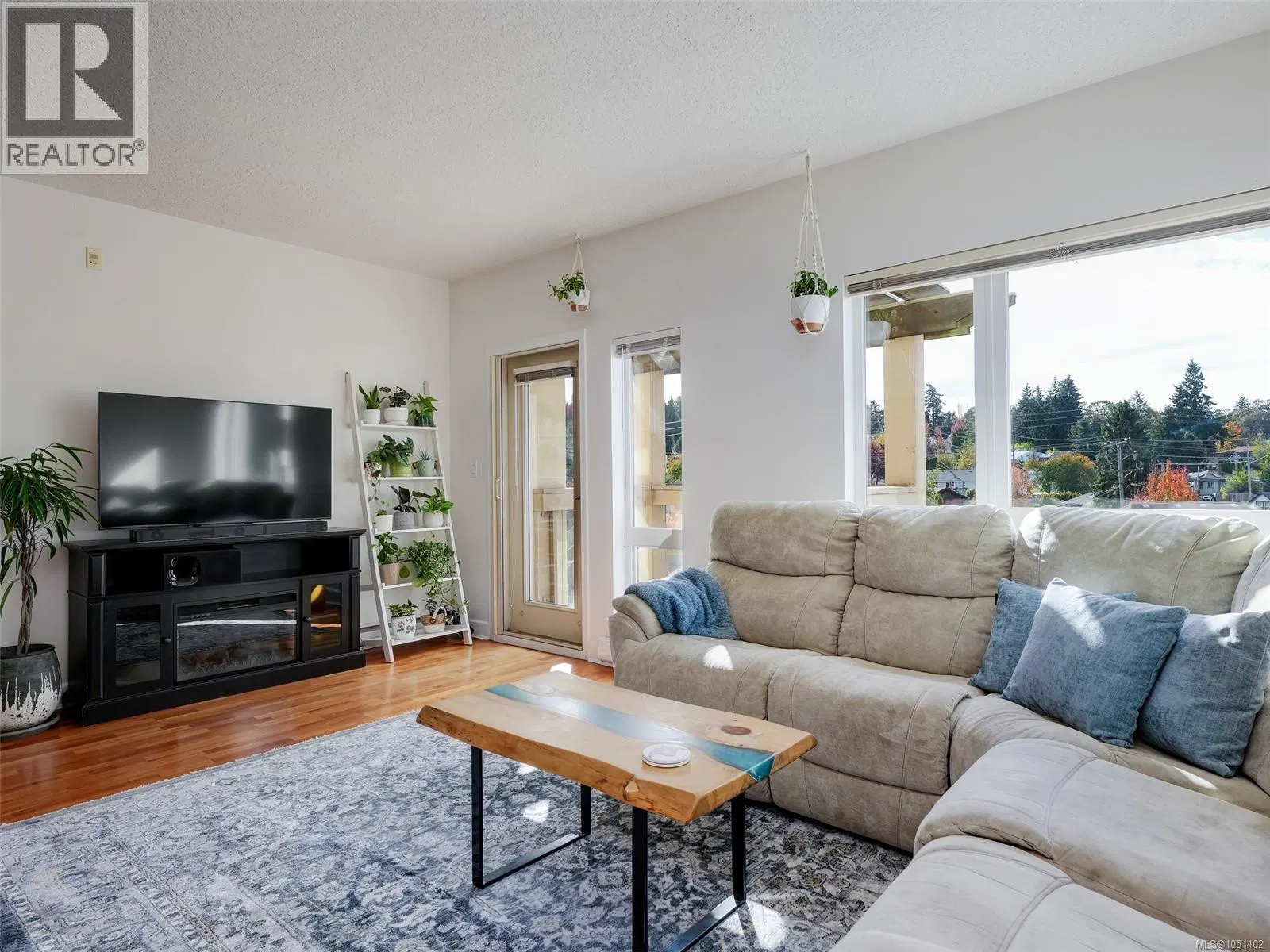 Photo 3 of 27 at #407 – 1156 Colville Road