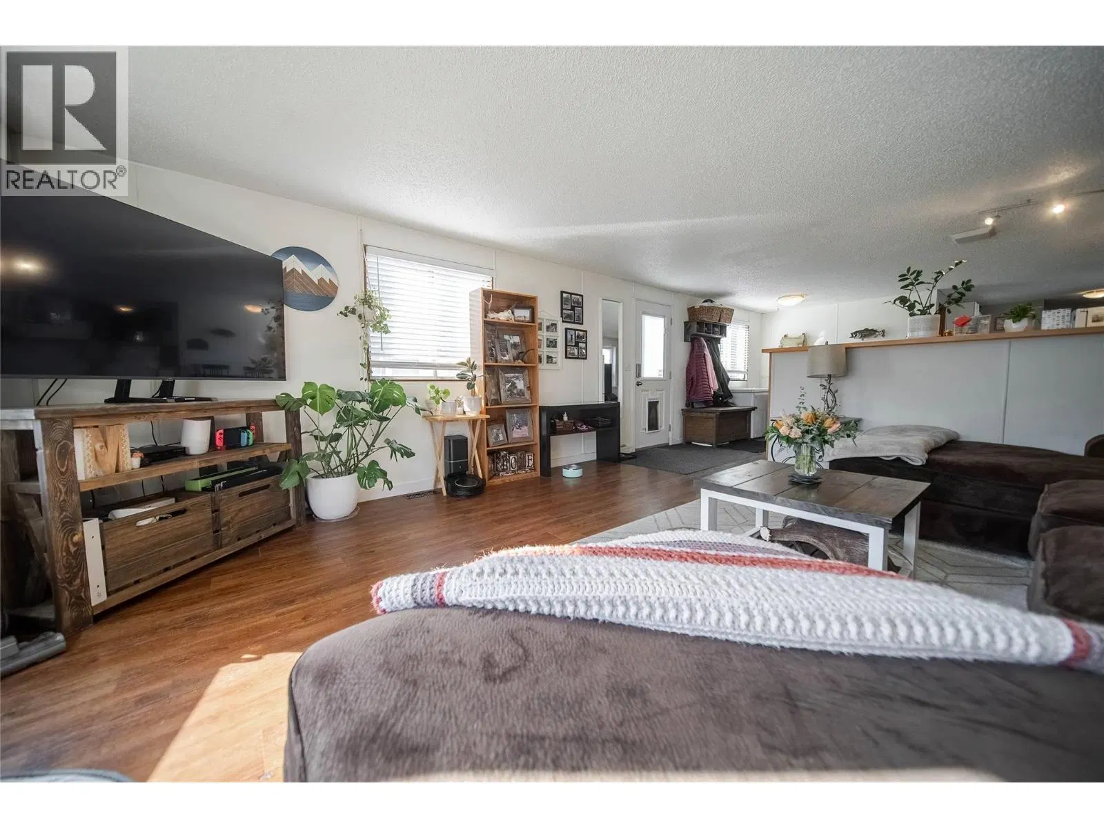 Photo 5 of 56 at E14 – 60 Cokato Road