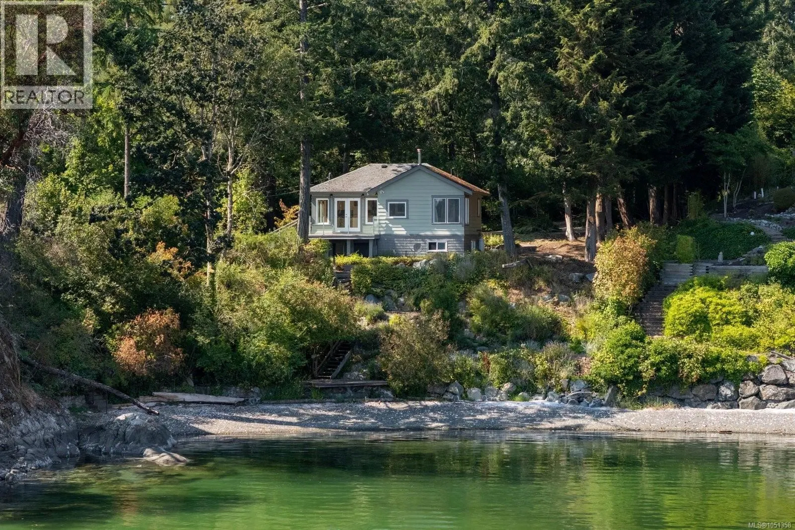389 Moses Point Road