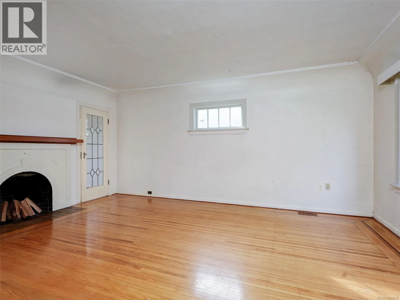 Photo 2 of 38 at 667 St. Patrick Street