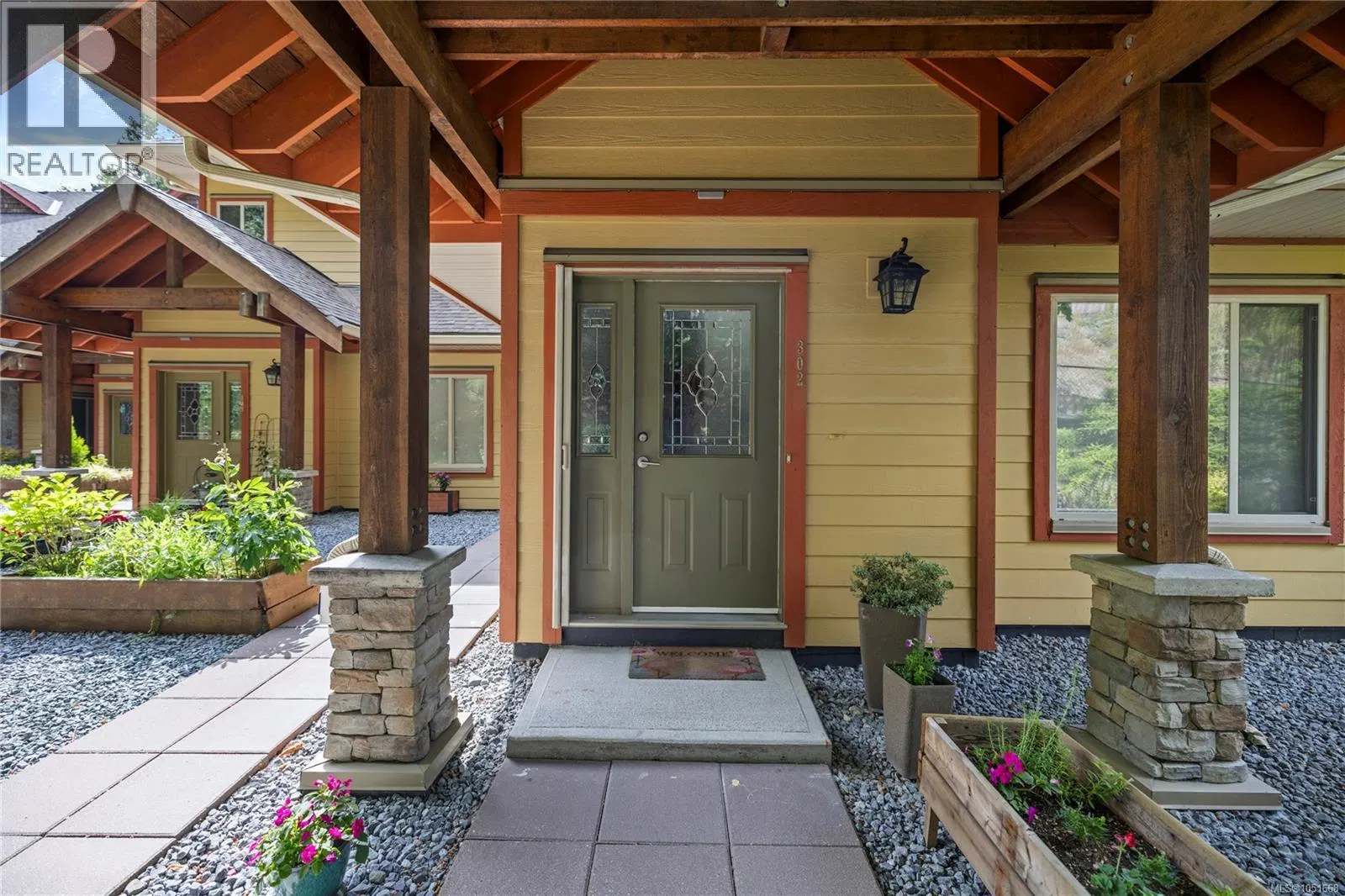 Photo 3 of 55 at #302 – 1244 4th Avenue