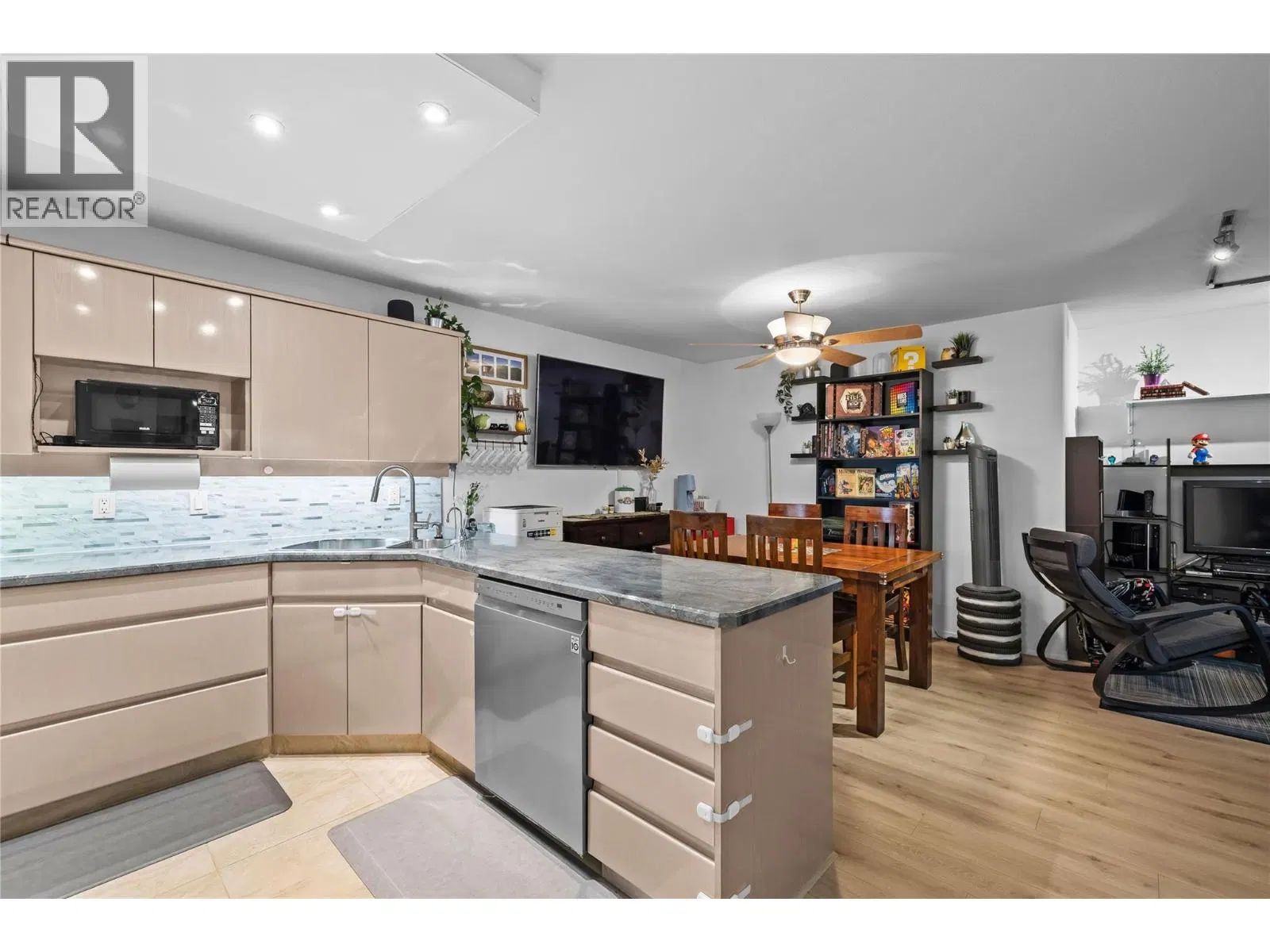 Photo 3 of 27 at #109 – 2288 Benvoulin Road