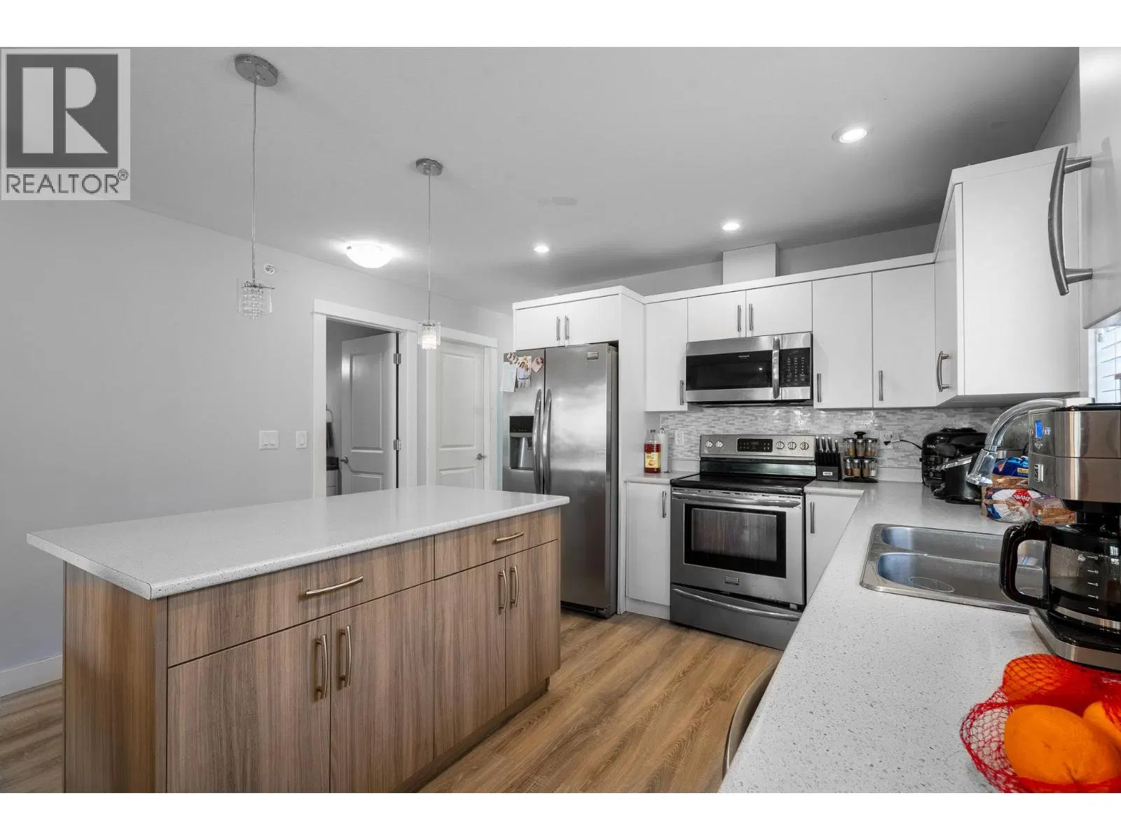 Photo 5 of 28 at #135 – 8800 DALLAS Drive