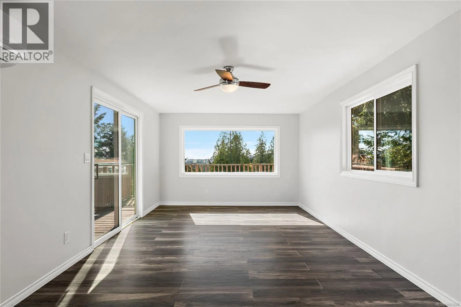Photo 4 of 29 at #73 – 5838 BLYTHWOOD Road