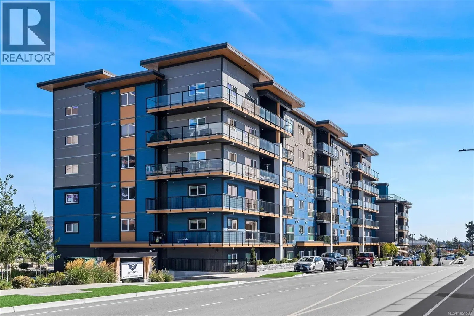 #504 – 2465 Gateway Road