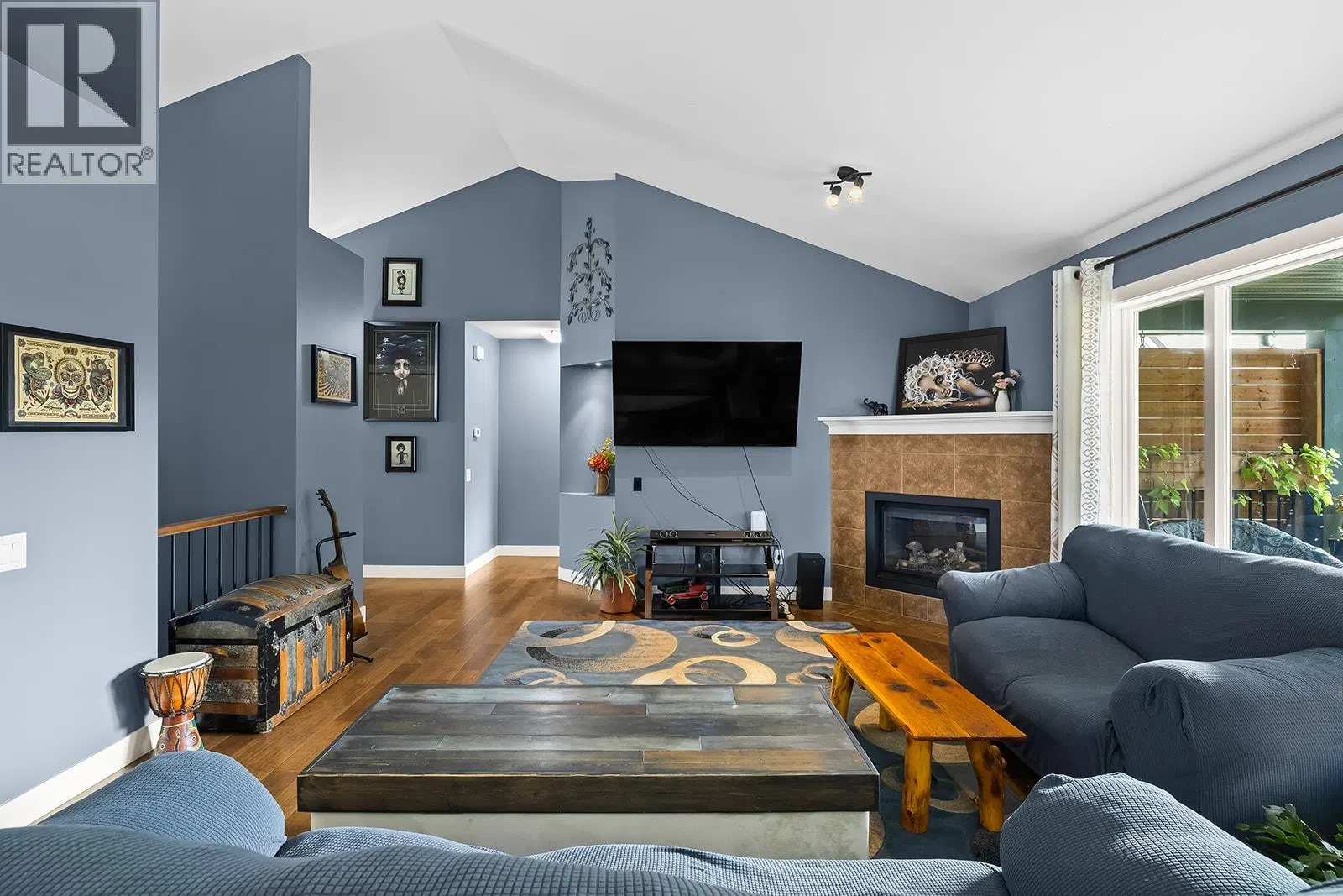 Photo 4 of 54 at 2095 Bernau Court