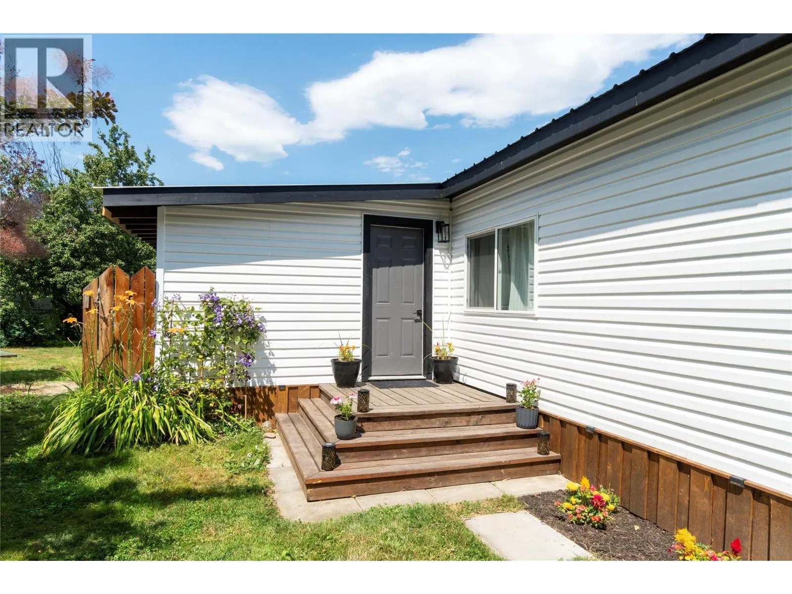 Photo 3 of 34 at 5131 69 Avenue
