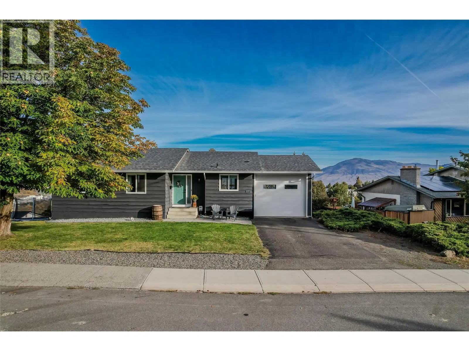 891 Gleneagles Drive