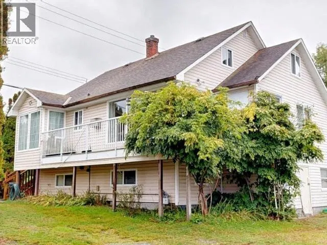 Photo 1 of 21 at Powell River