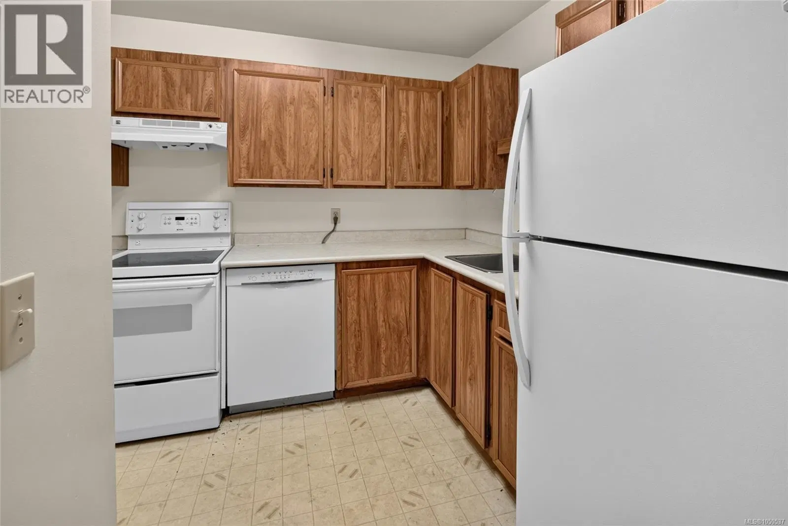 Photo 5 of 16 at #209 – 4728 Uplands Drive