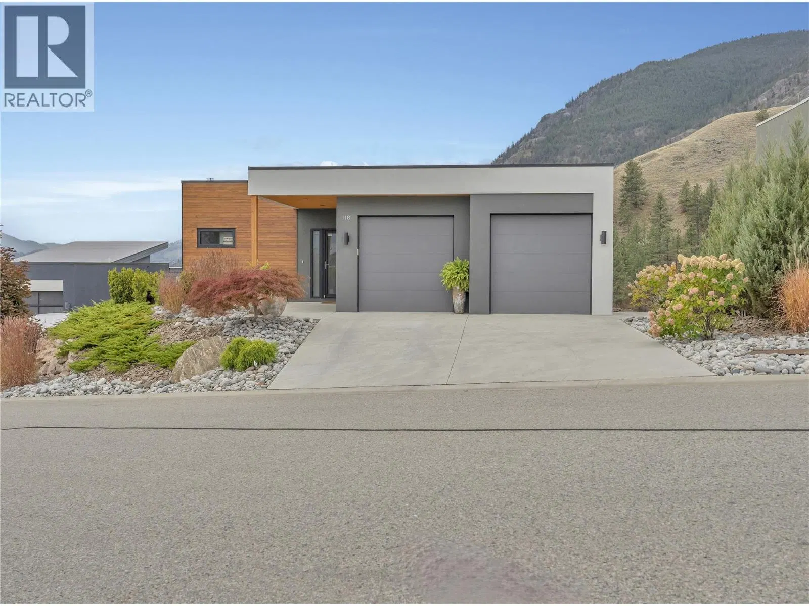 Photo 1 of 47 at 118 RIDGE View