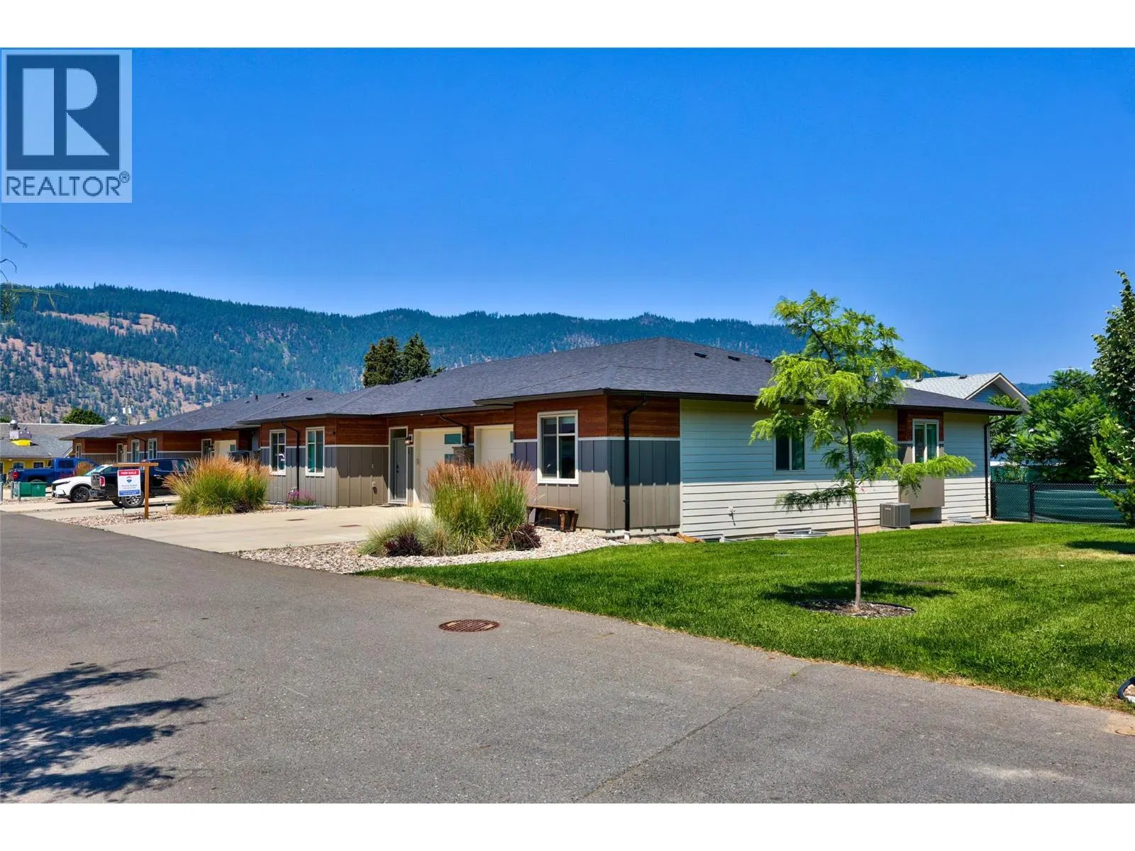 Photo 1 of 41 at #1 – 220 Shepherd Road