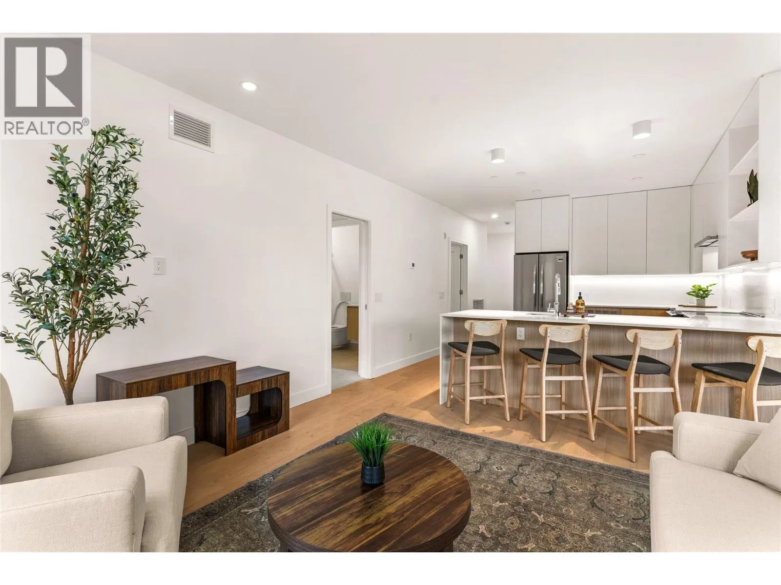 Photo 5 of 45 at #2101 – 1702 Coursier Avenue