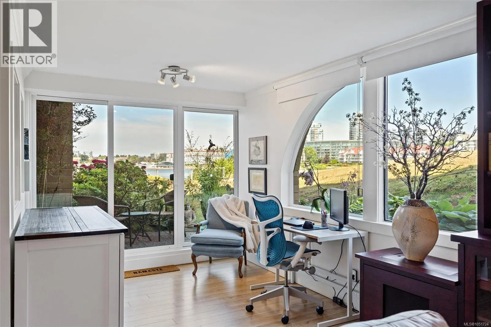 #101 – 640 Montreal Street