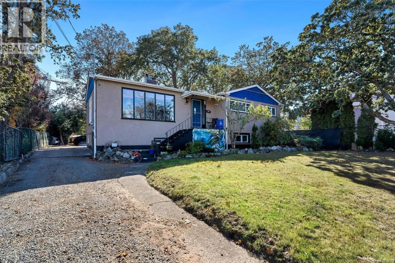 847 Old Esquimalt Road