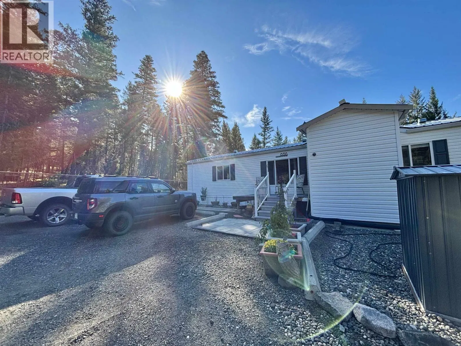 Photo 2 of 14 at 6136 RANCHETTE Road