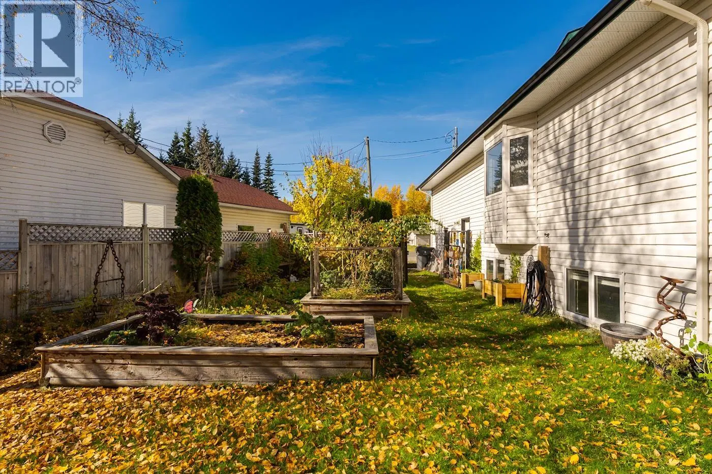 Photo 4 of 40 at 6060 SPRINGALL Crescent
