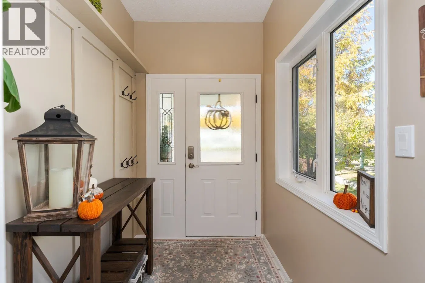 Photo 5 of 40 at 6060 SPRINGALL Crescent
