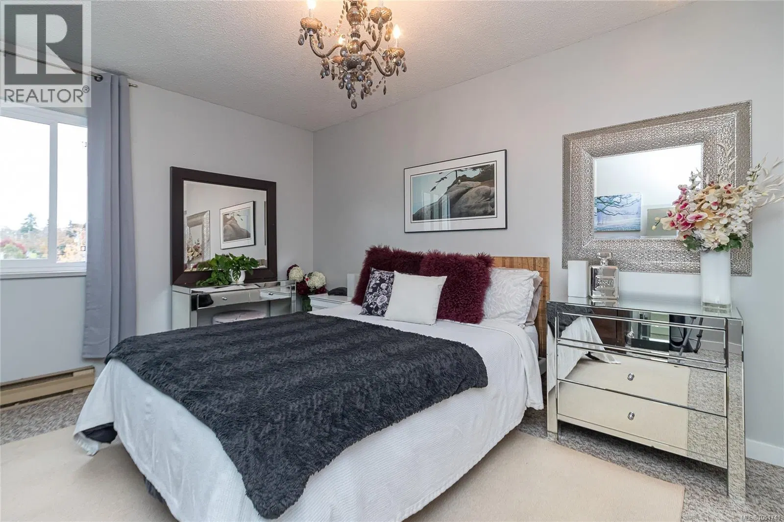 Photo 4 of 24 at #404 – 2757 Quadra Street