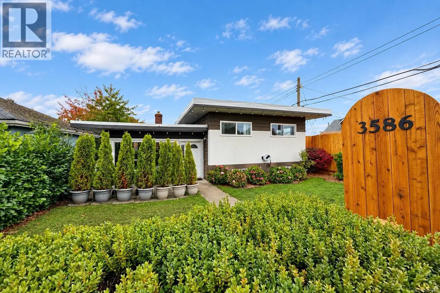 3586 10th Avenue