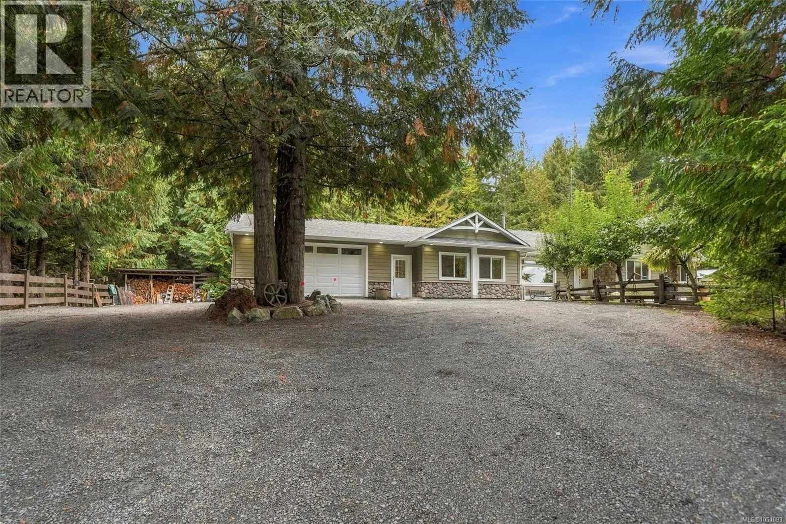 1580 Meadowood Way