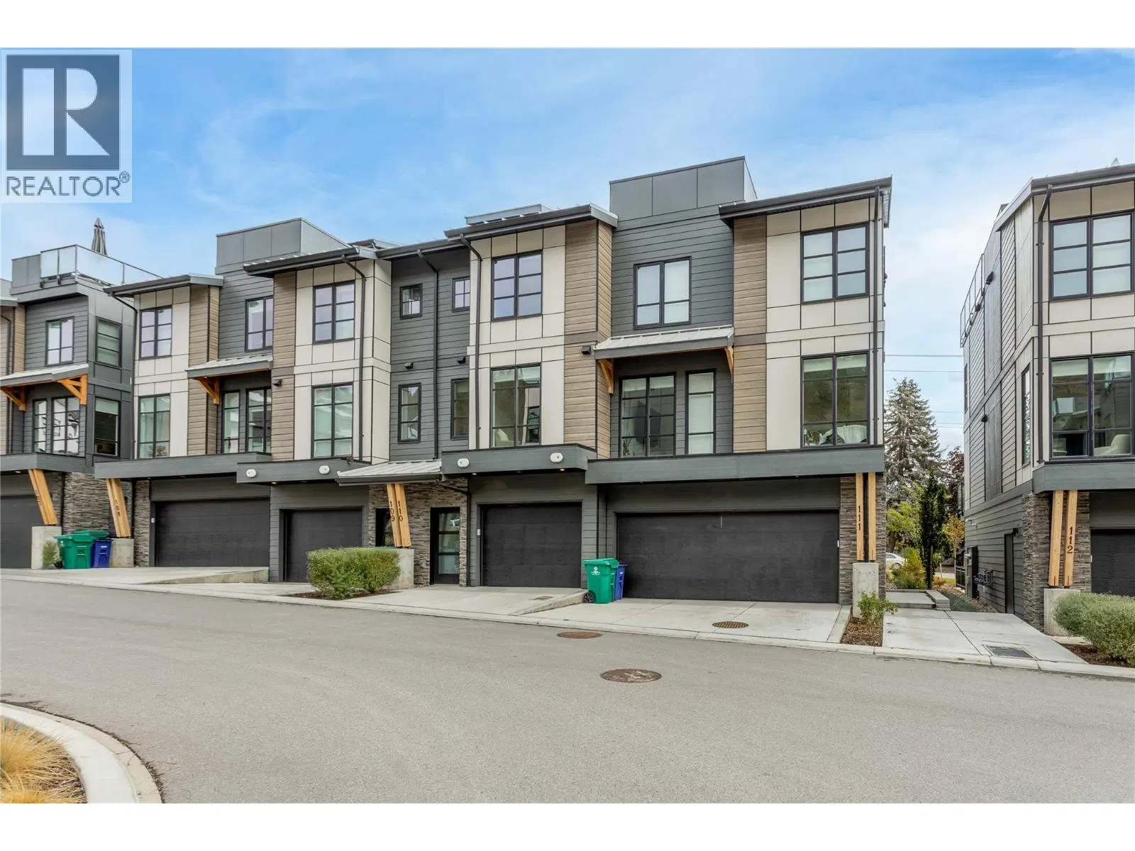 Photo 2 of 41 at #110 – 1455 Cara Glen Court