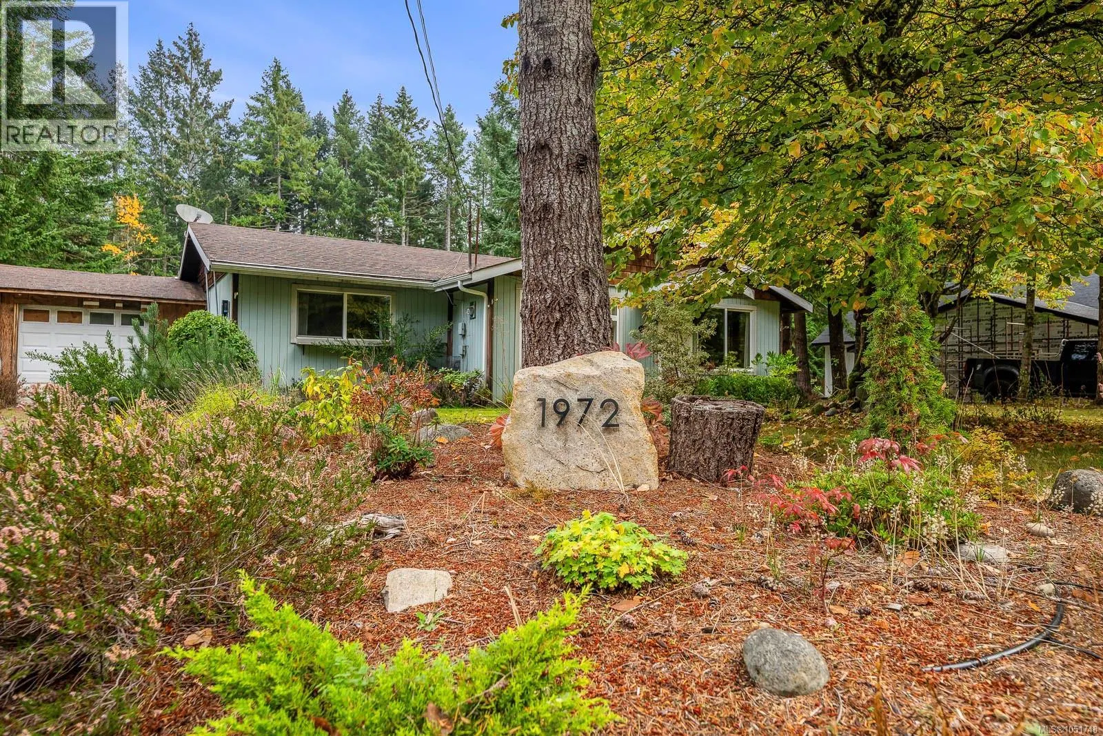 Photo 2 of 52 at 1972 Greenwood Crescent