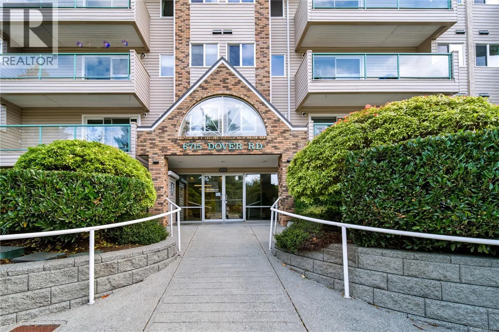 #101 – 6715 Dover Road