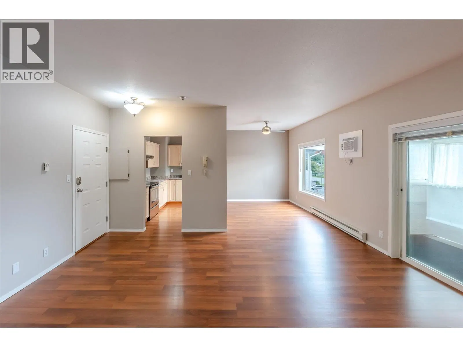 Photo 3 of 58 at #325 – 650 MCKINNEY Road