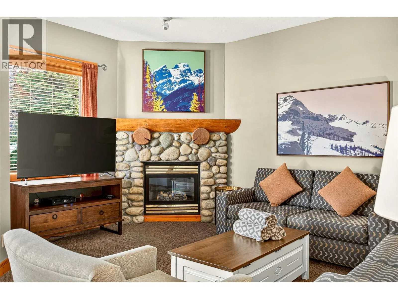Photo 3 of 43 at #3102 C – 5356 Highline Drive