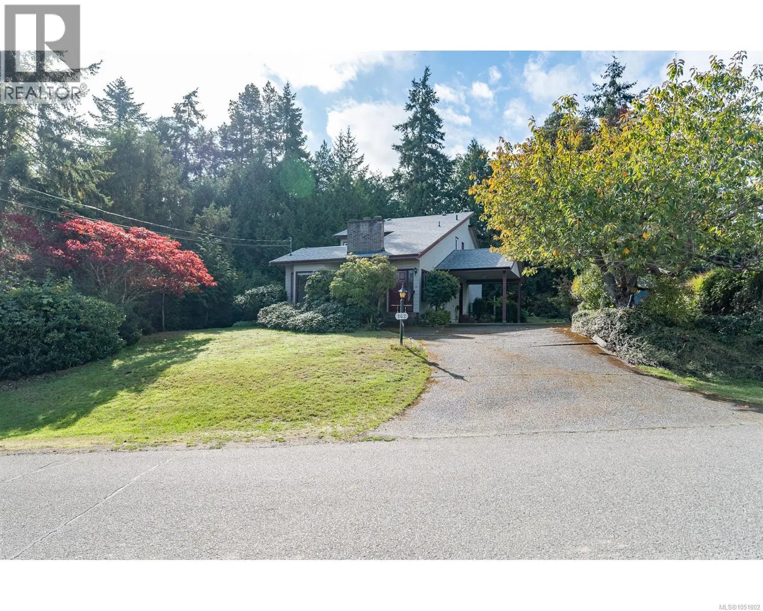 Photo 1 of 22 at 142 SUNNINGDALE Road