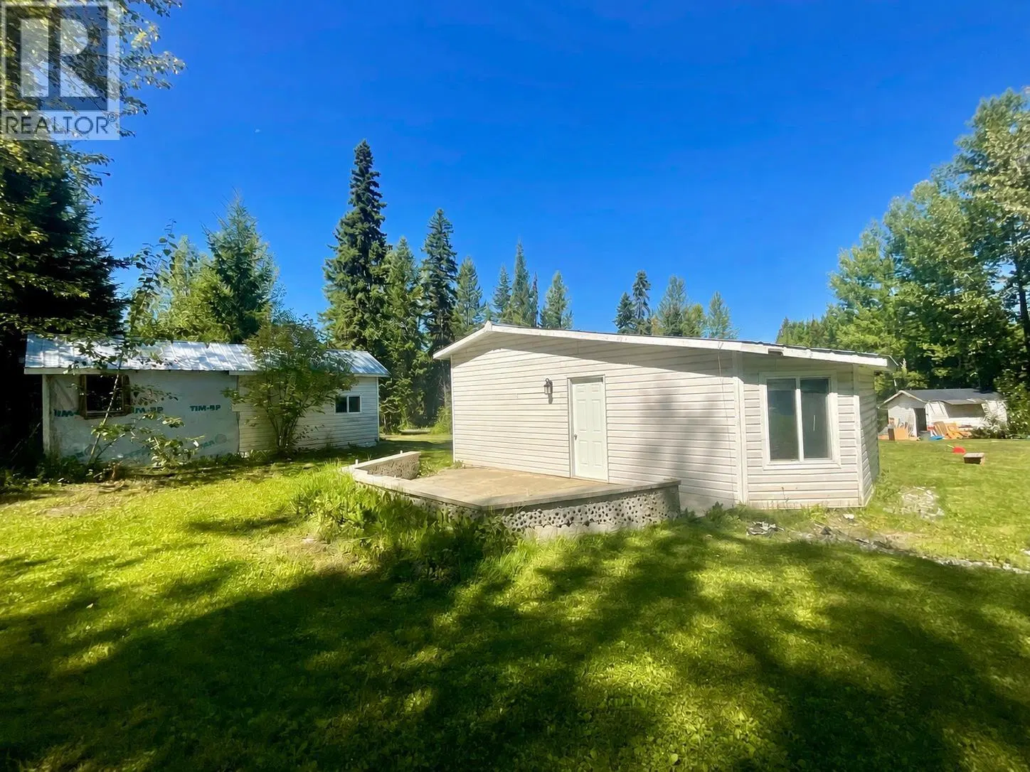 Photo 3 of 21 at 3994 CARAVELLE Road