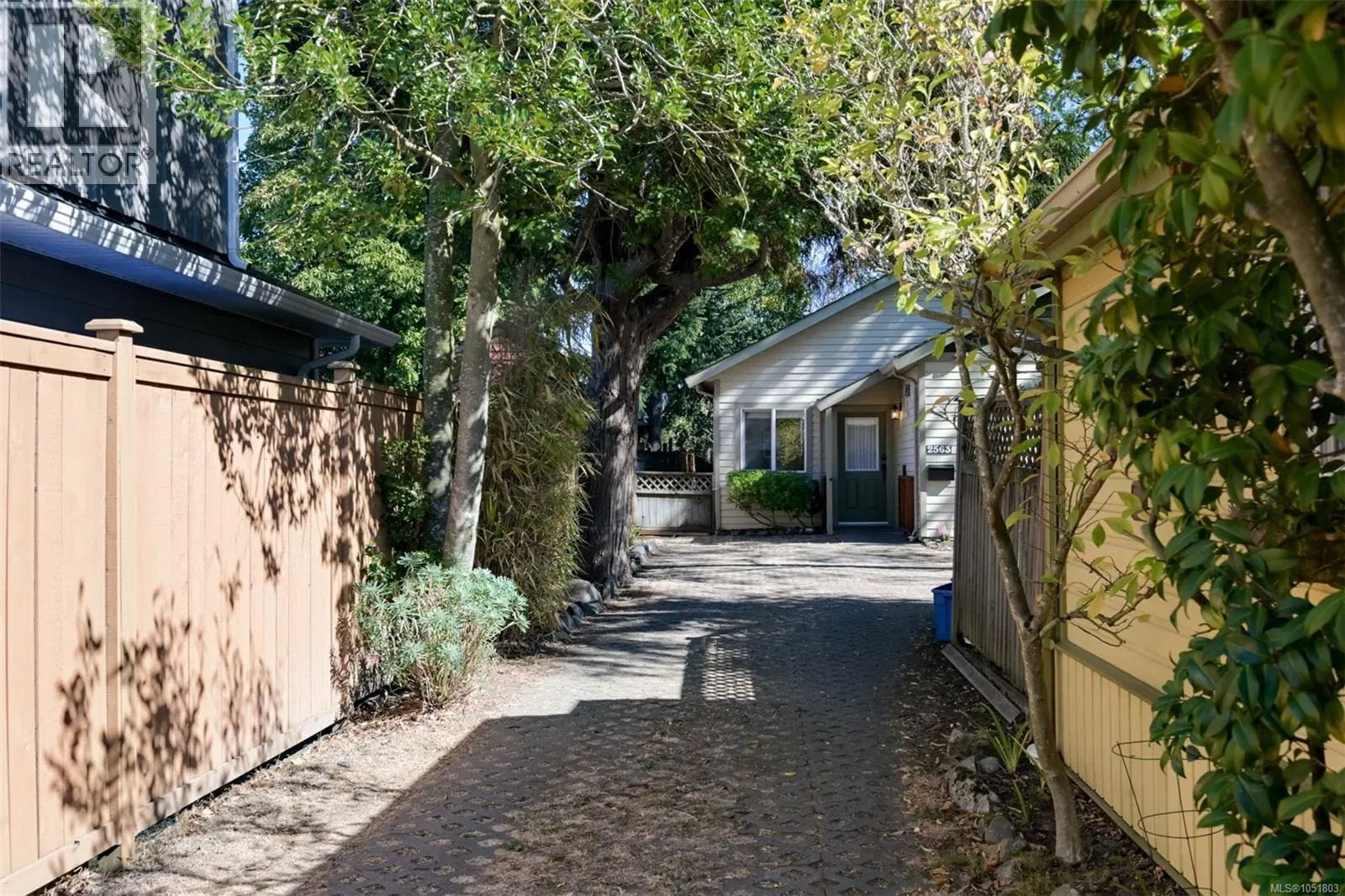 Photo 3 of 92 at 2563 Shelbourne Street