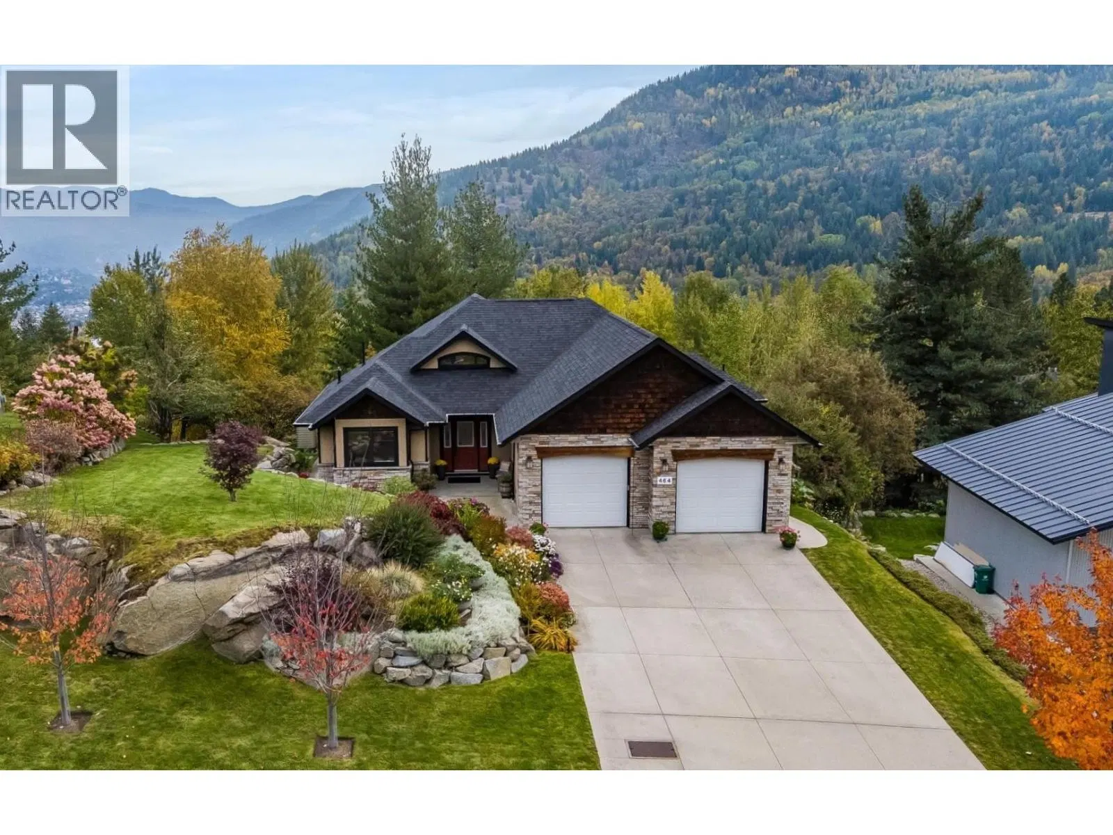 464 Whitman Way