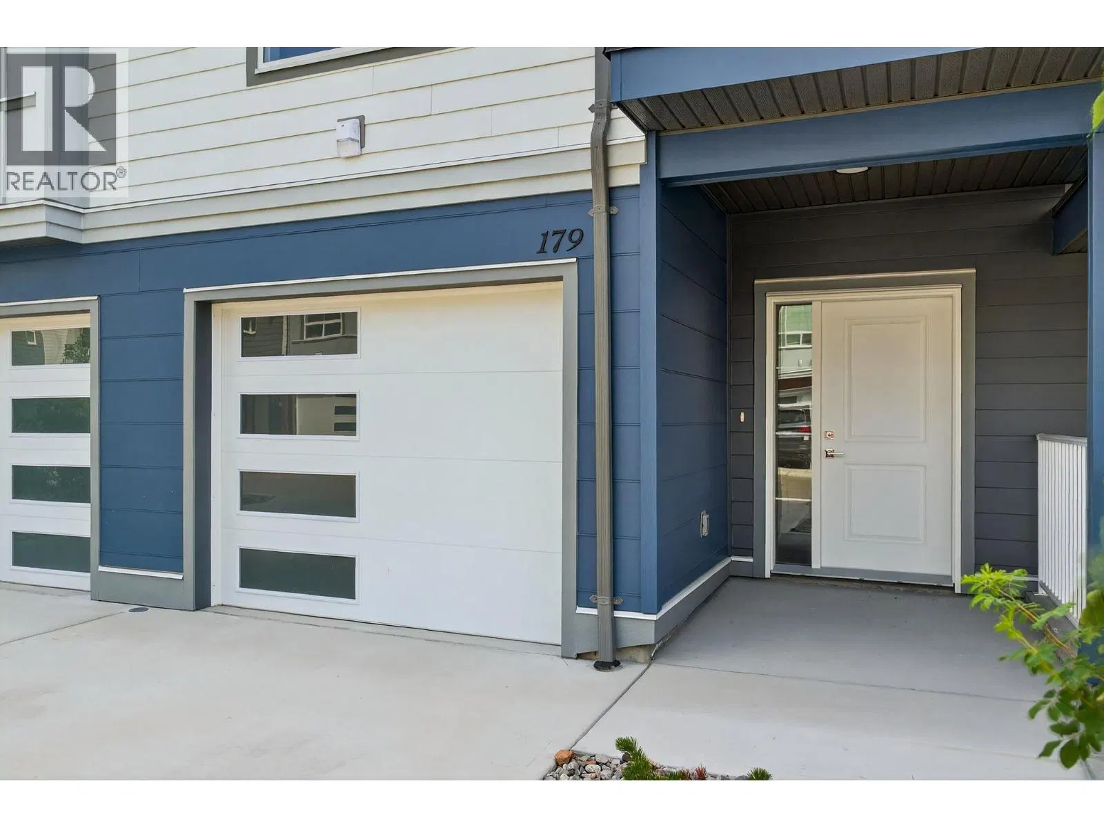 Photo 2 of 36 at #179 – 4025 Gellatly Road
